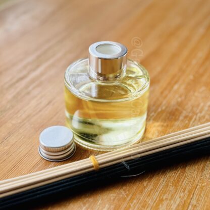 Gold Dandelion Diffuser Set + refill - Image 15